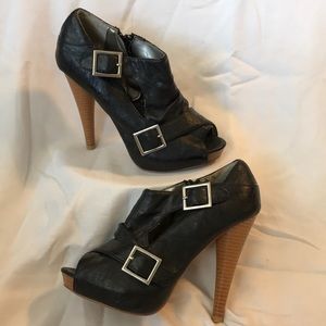 Charlotte Russe platform pump with buckles